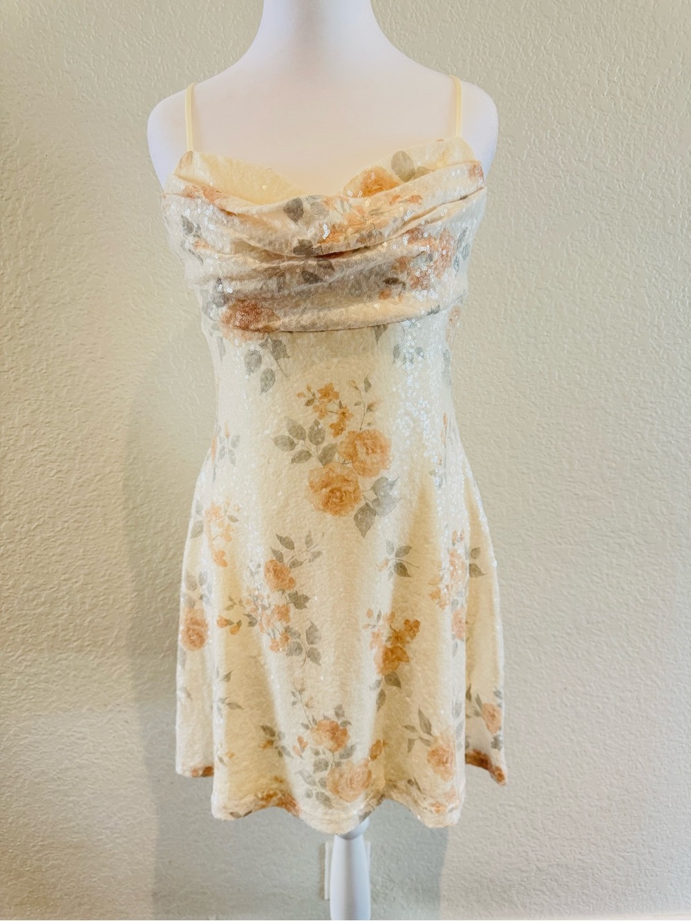 Windsor Floral Sequin Mini Dress Cream Tan Rose Ruched Cowl Neck Size Large